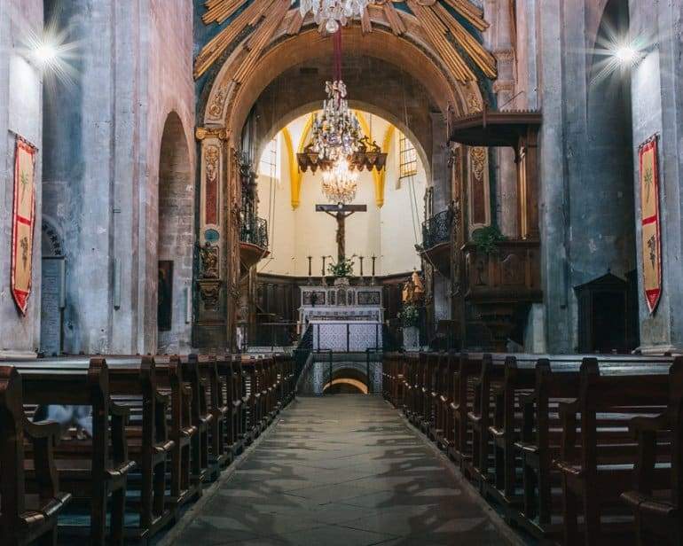 Apt - Église Maison de Retraite La Bastide Des Lavandins