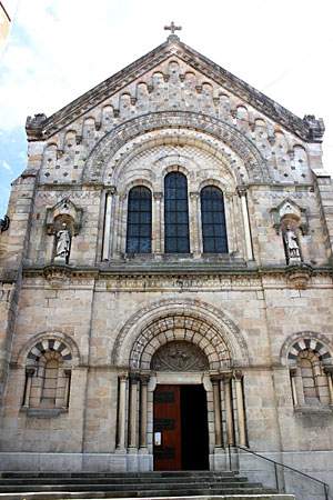 Aubenas - Église Notre Dame Des Oliviers 