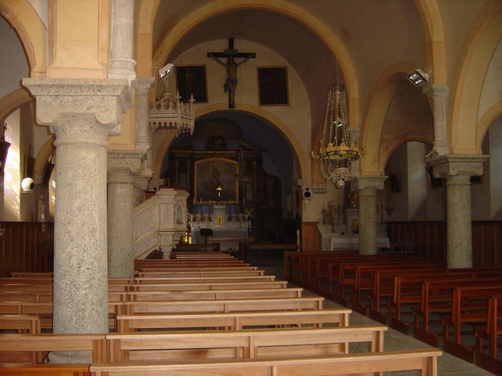 Auris - Église Chapelle Des Courts