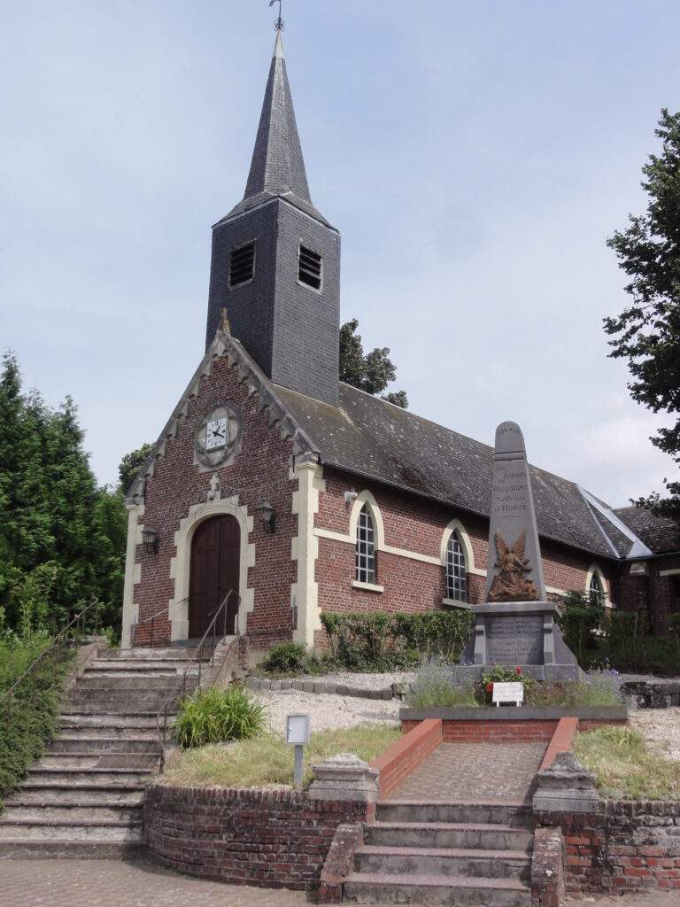 Becquigny - Église Becquigny