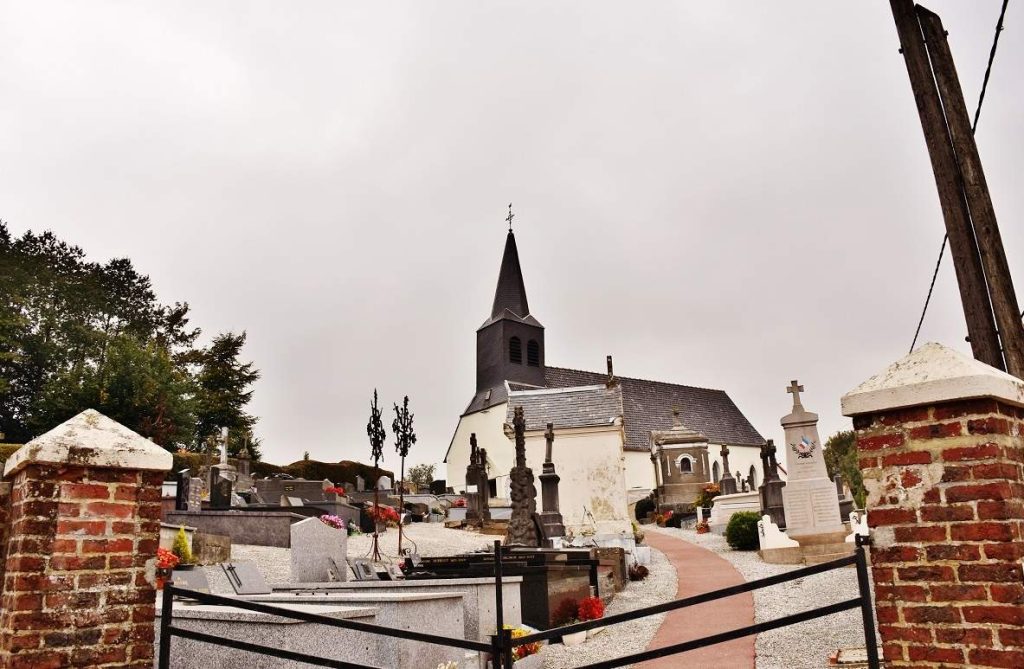 Bezinghem - Église Saint Martin