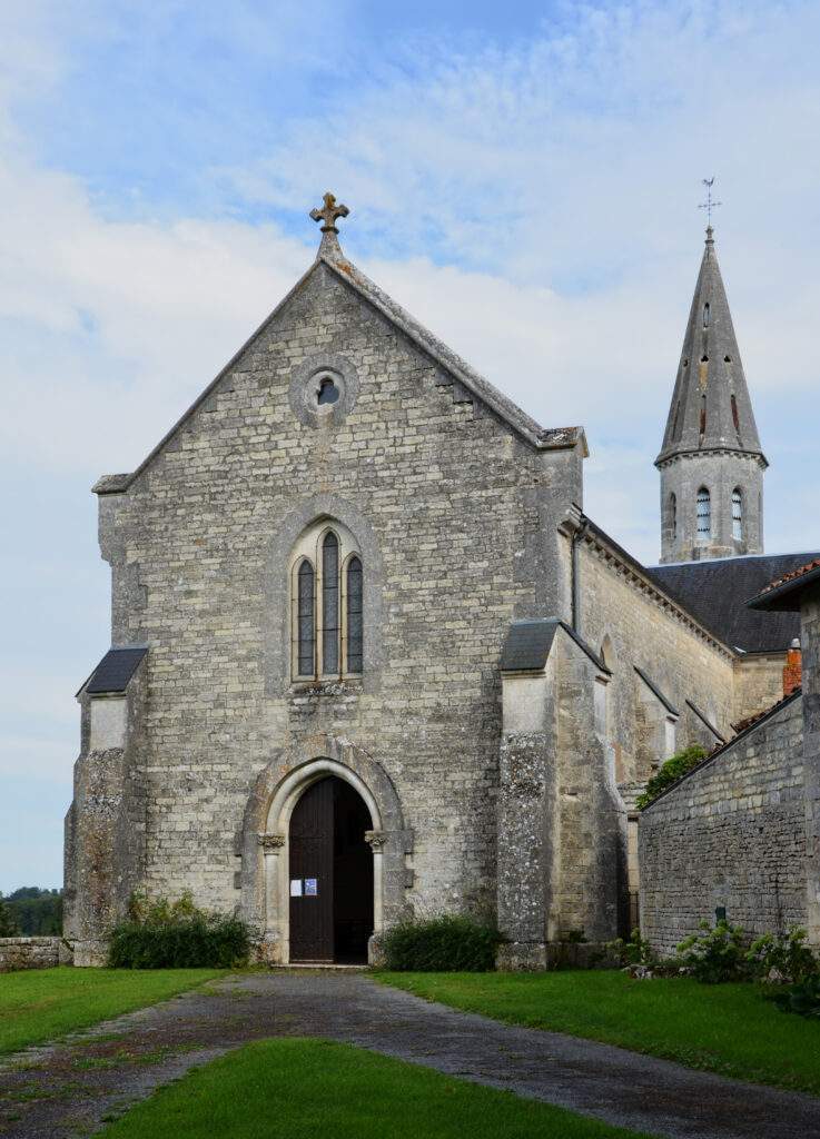 Bioussac - Église Bioussac : Saint-pierre