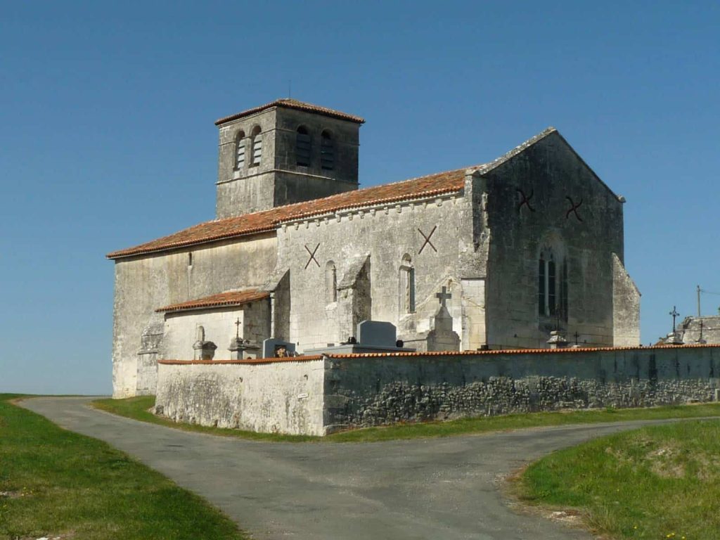 Champagne-et-Fontaine - Église de Champagne-et-Fontaine
