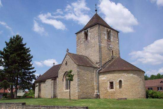 Chevigny-Saint-Sauveur - Église La Trinité