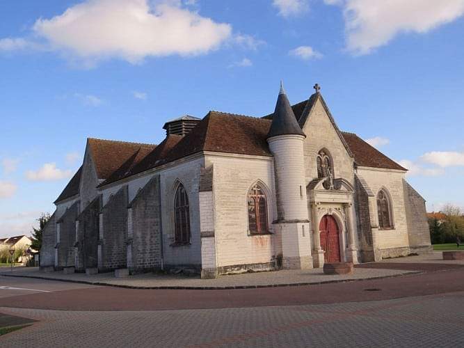 Estouches - Église Nativité de La Très Sainte Vierge