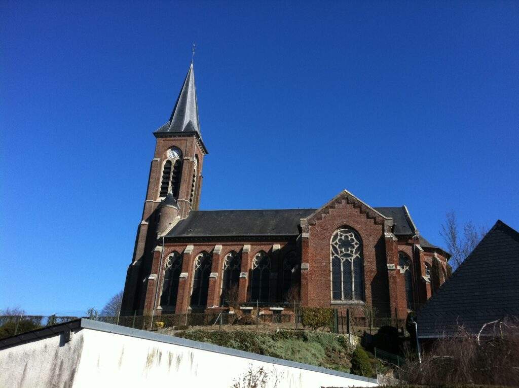 Étreux - Église Gard