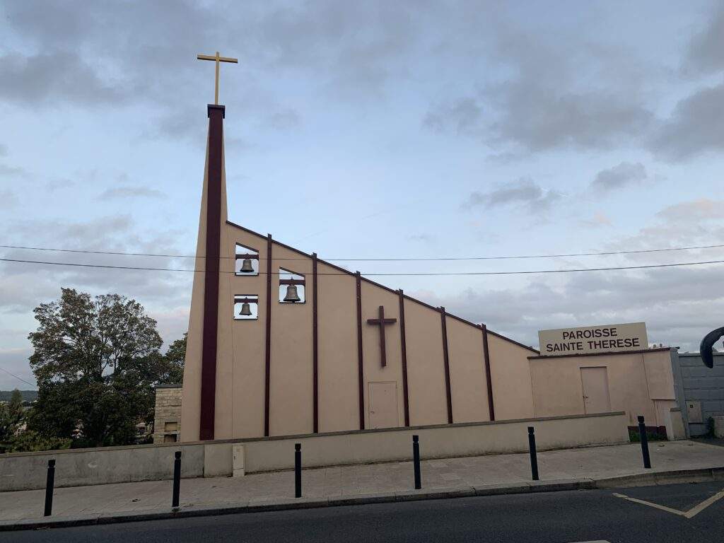 Fontenay-sous-Bois - Église Sainte Thérèse de L’enfant Jésus
