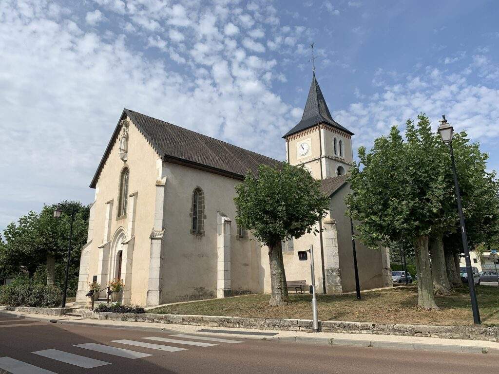 Grilly - Église Saint Benoit