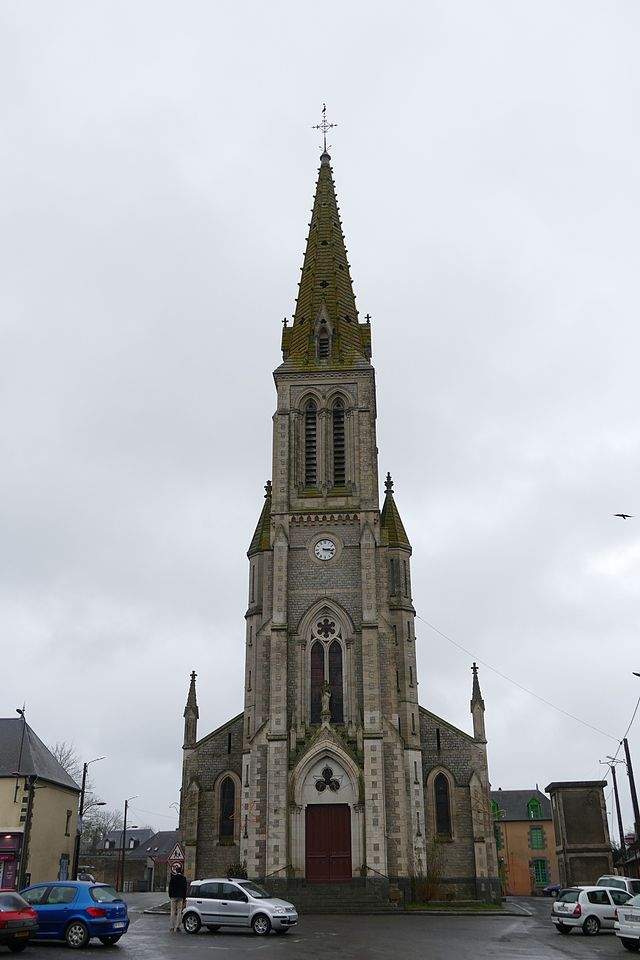 La Carneille - Eglise Saint-pierre-et-saint Paul (La Carneille )