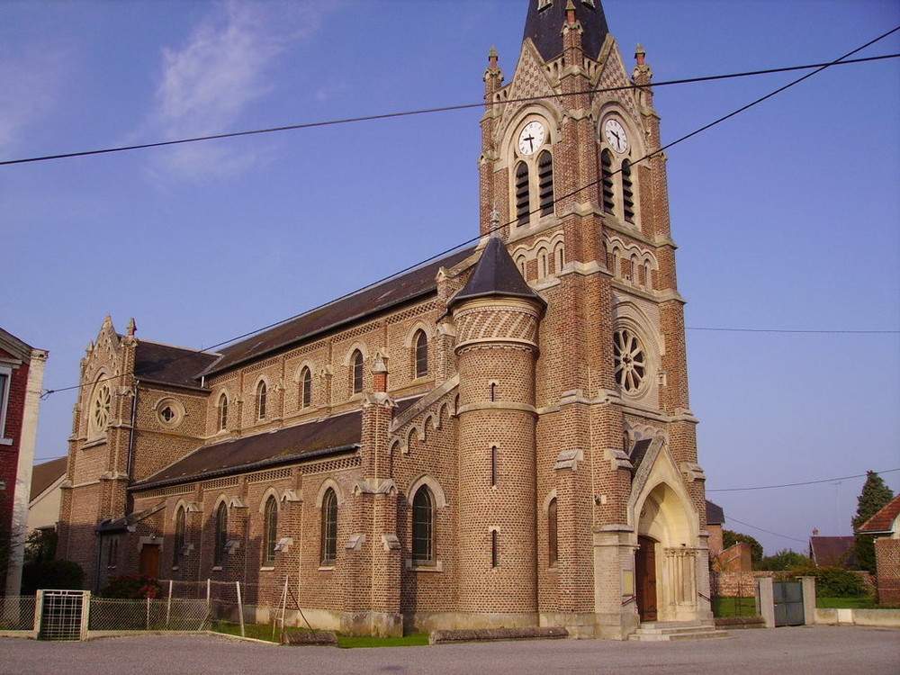 La Fère - Église Cours Lacordaire