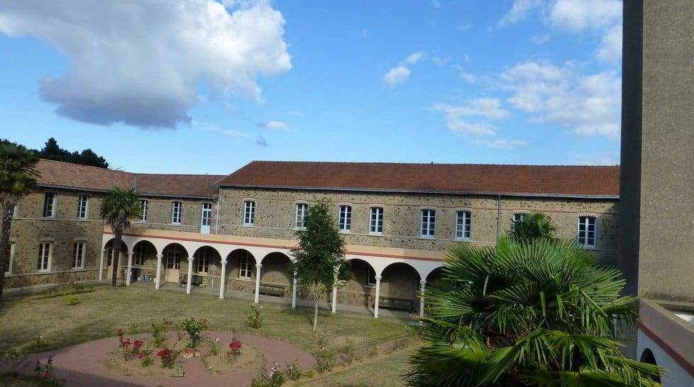 La Roche-sur-Yon - Église Monastère de La Visitation