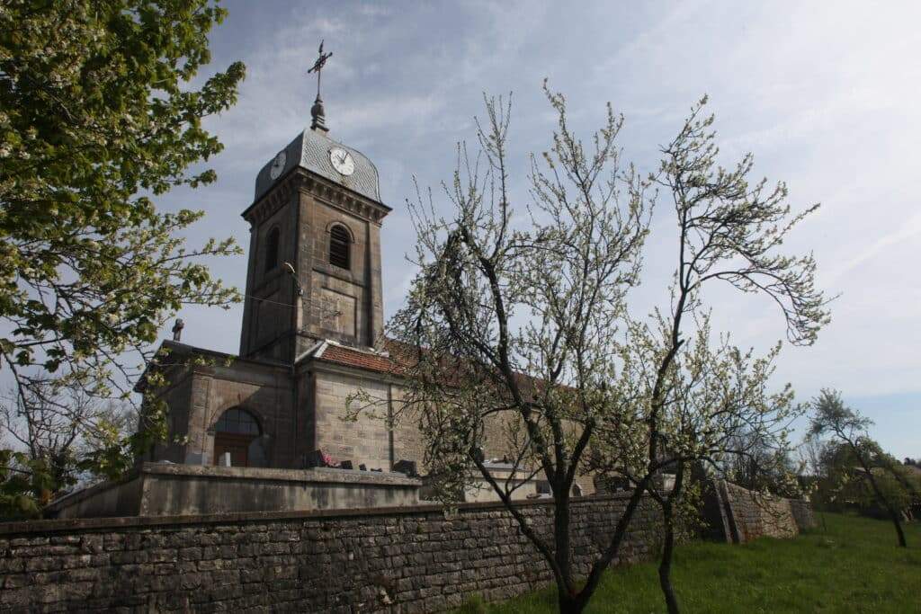 Labergement-du-Navois - Église Saint Léonard