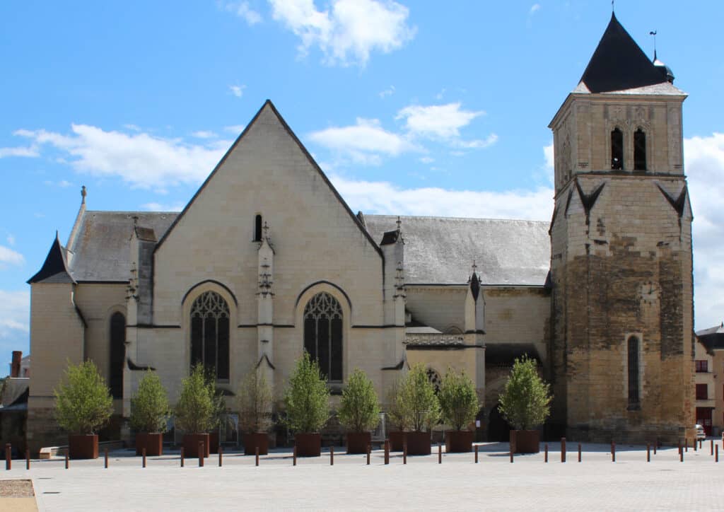 Lezay - Église Lezay (Saint-médard)