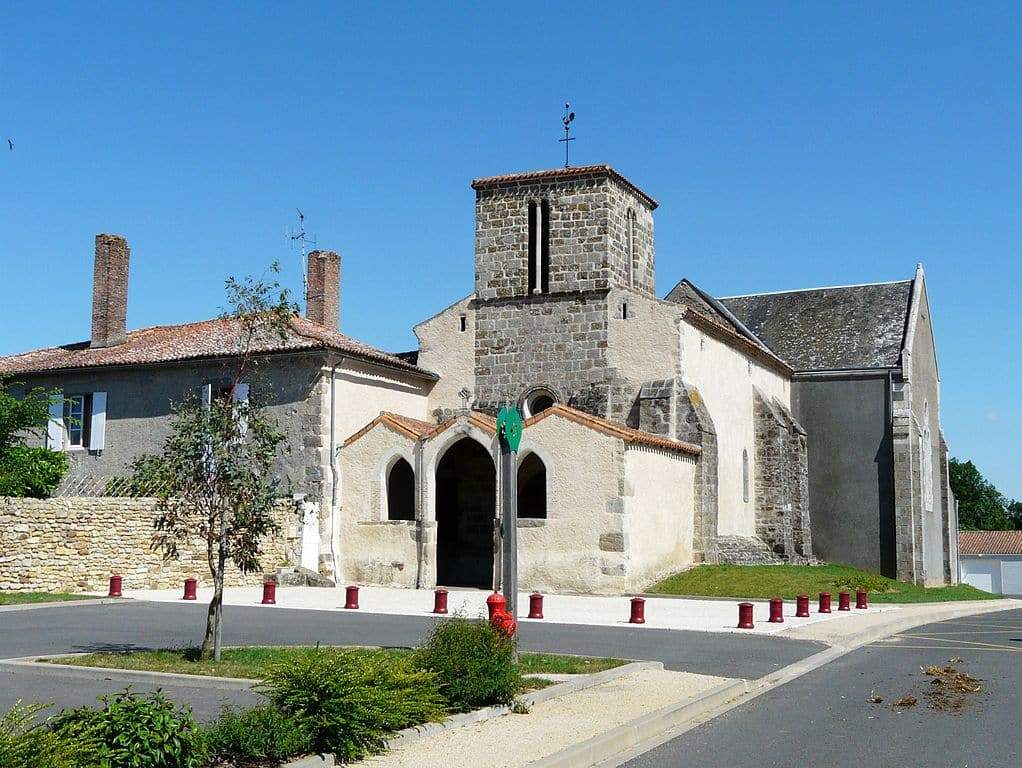 Lhoumois - Église Lhoumois (Saint-jean-baptiste)