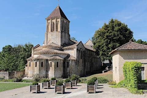 Lusseray - Église Lusseray (Saint-hilaire)