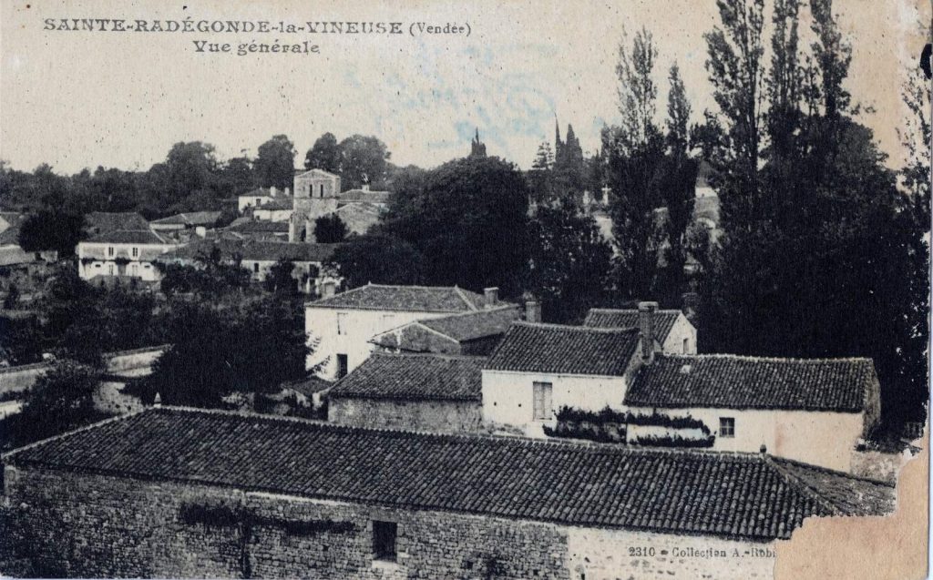 Marsais-Sainte-Radégonde - Eglise de Marsais (St Pierre Et St Paul)