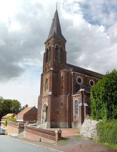 Mont-Saint-Éloi - Église Saint Joseph