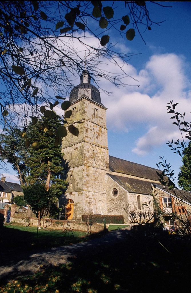 Montsecret - Église Saint-michel (Monsecret)