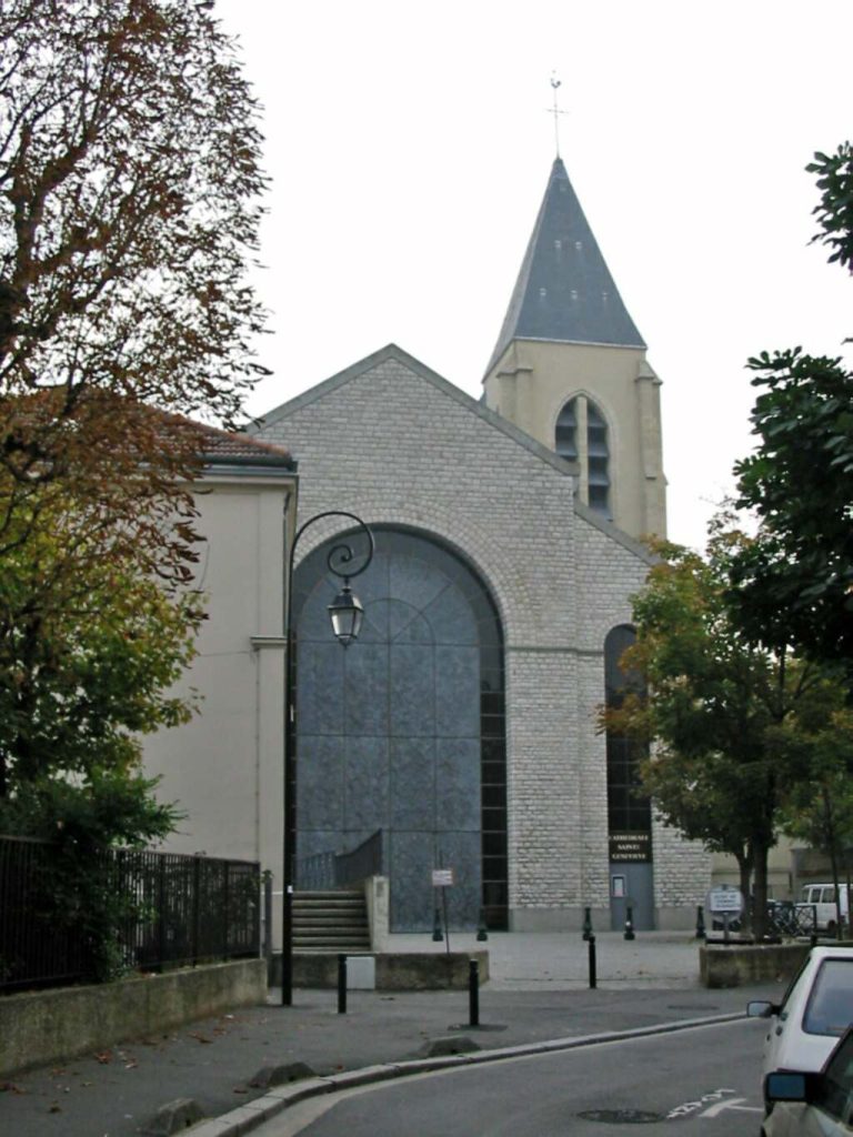 Nanterre - Église Cathédrale Sainte Geneviève