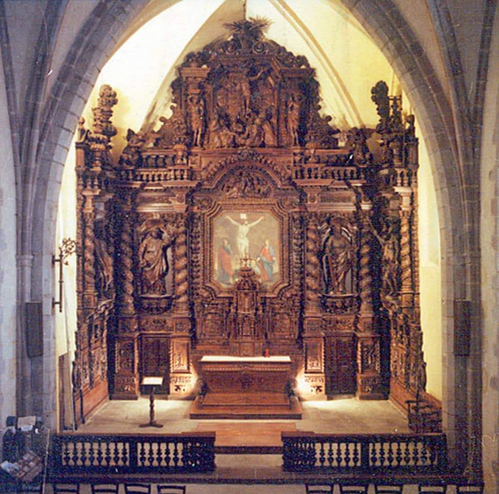 Naves - Eglise Saint-pierre-aux-liens (Naves)
