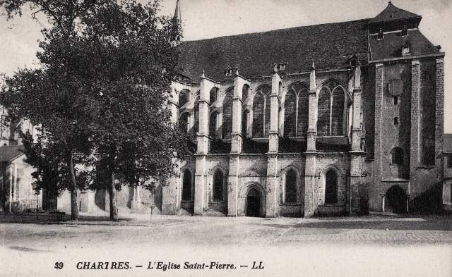 Neuville-Ferrières - Église Soeurs de Saint-paul de Chartres