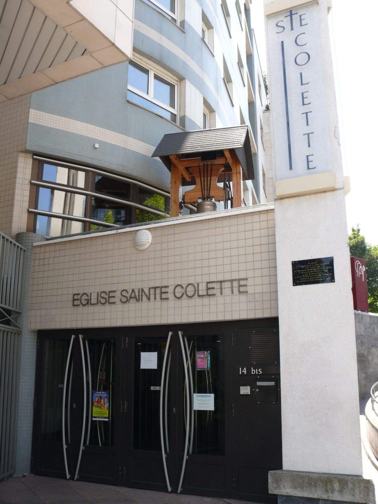 Paris - Église Sainte-colette Des Buttes-chaumont