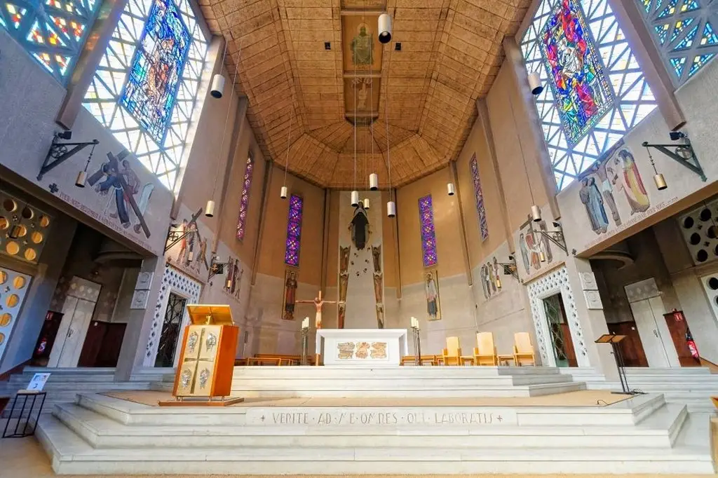 Perpignan - Église Sainte Thérèse de L’enfant Jésus 
