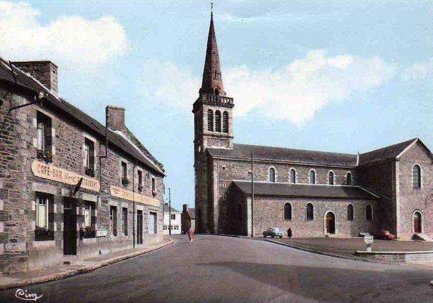 Plédran - Église Saint Pierre Et Saint Paul