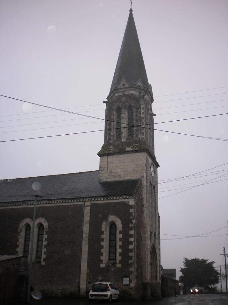 Pouillé-les-Côteaux - Eglise Paroissiale de Pouillé-les-côteaux