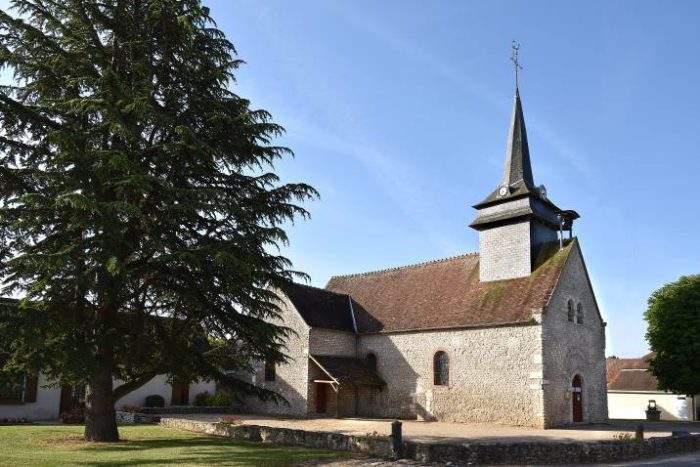 Pressigny-les-Pins - Église Saint Pierre
