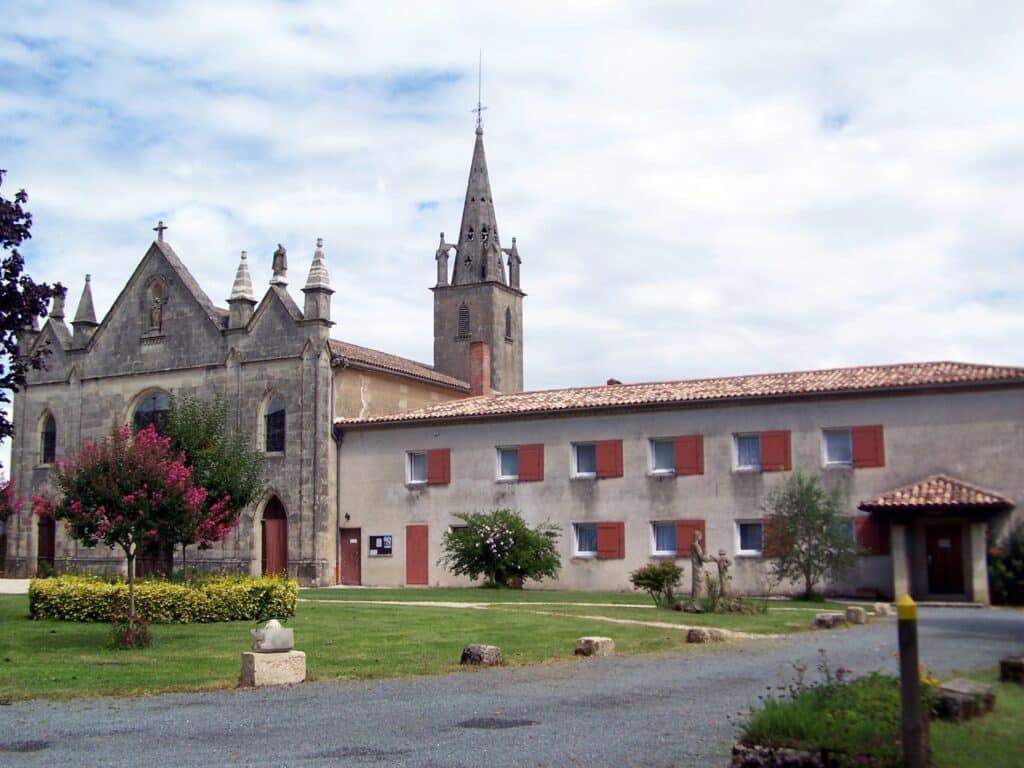 Rions - Église Monastère Du Broussey (Carmes)