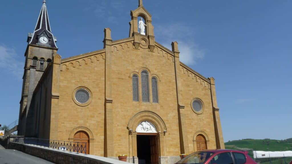 Saint-Forgeux - Église Saints Ferréol Et Forgeux