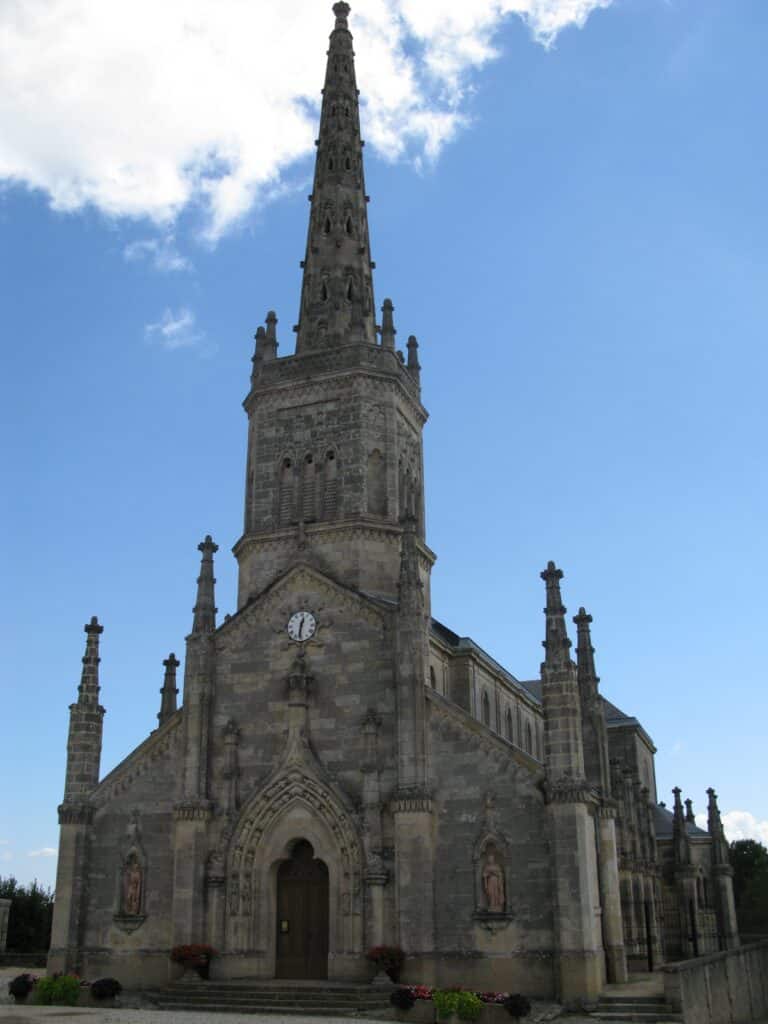 Saint-Julien-Beychevelle - Église Saint Julien