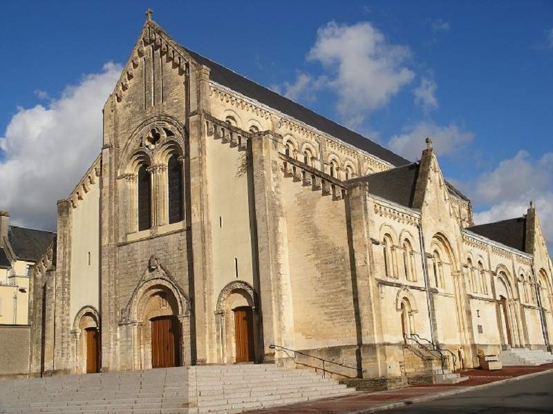 Saint-Lô - Église Sainte Croix