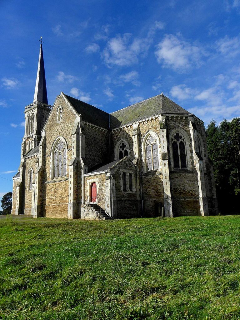 Saint-Pierre-des-Landes - Église Saint Pierre