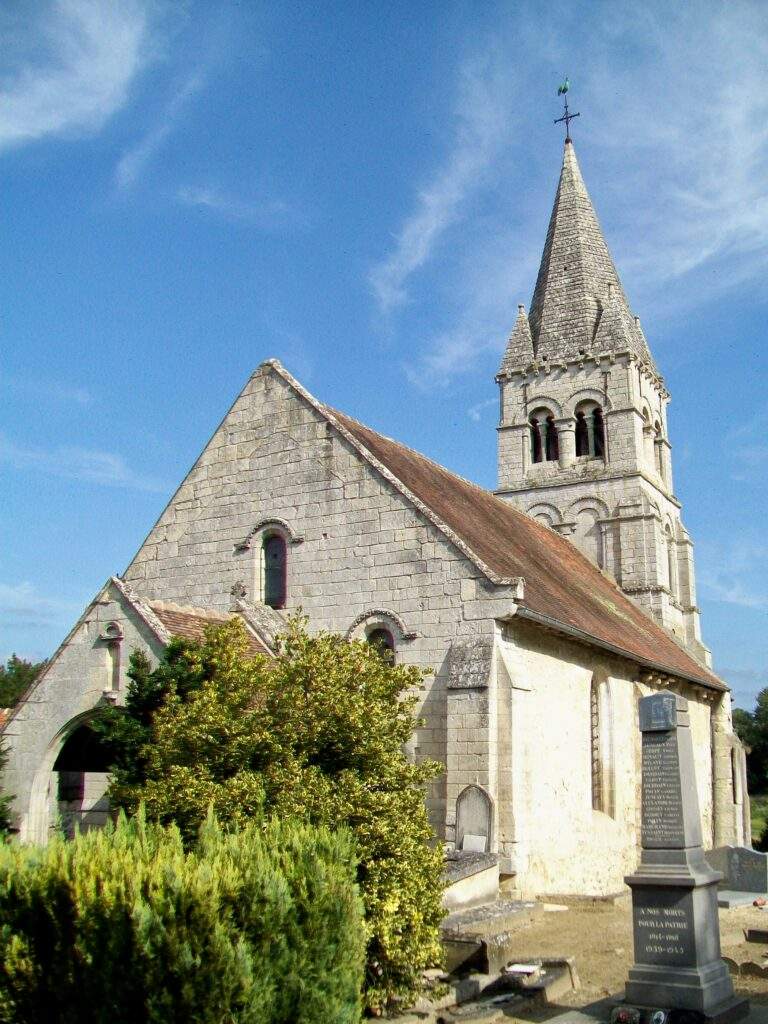 Saint-Vaast-de-Longmont - Église Saint Vaast (St Vaast de Longmont)