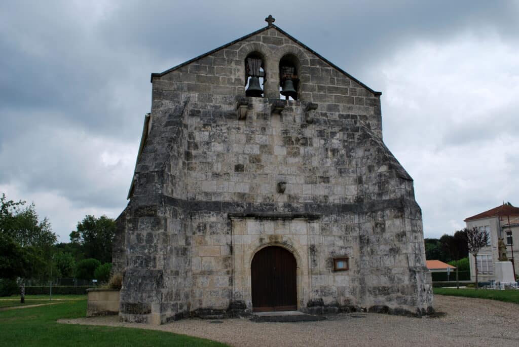Saint-Yzan-de-Soudiac - Église Saint Yzan