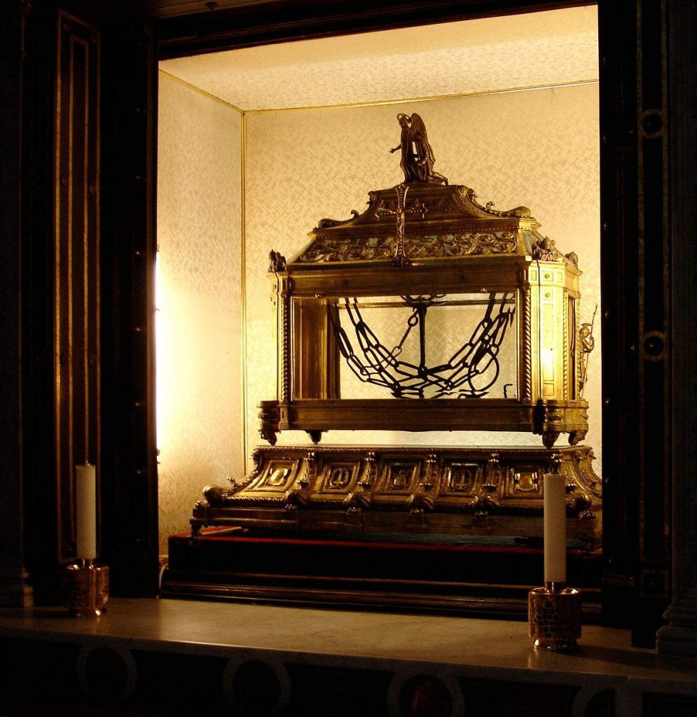 Simiane-Collongue - Église Saint Pierre Es Liens