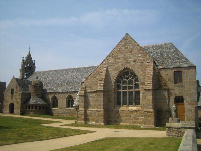 Trégastel - Église Sainte Anne