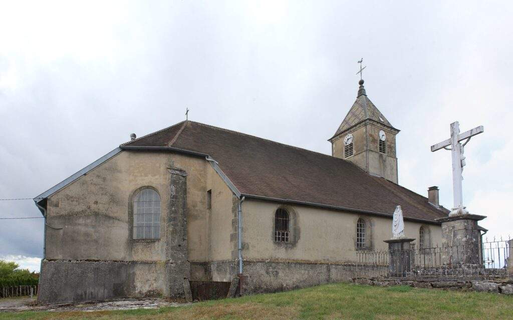Urost - Église Saint Jean Baptiste