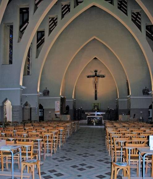 Vaulx-en-Velin - Église Local Paroissial Du Grand Bois