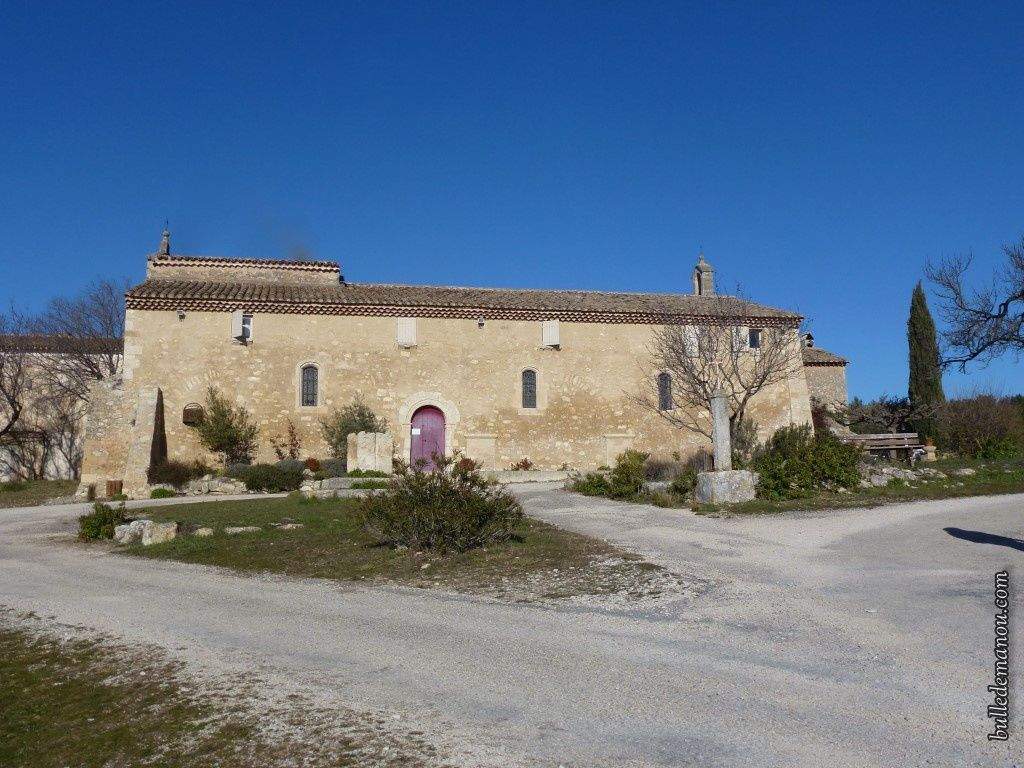 Vernègues - Église St Symphorien